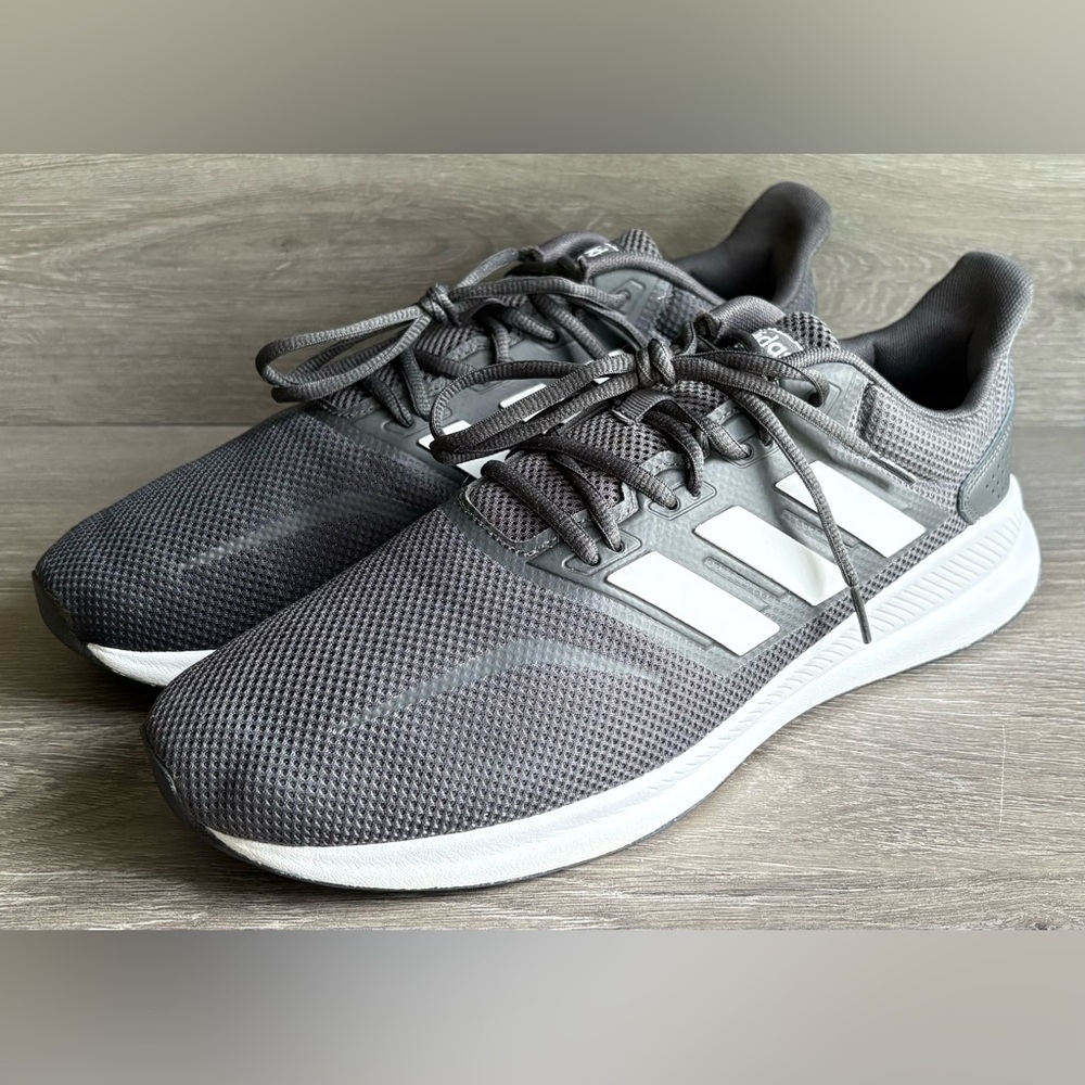 Adidas Men’s Falcon Running Shoe Size 12 EE9645